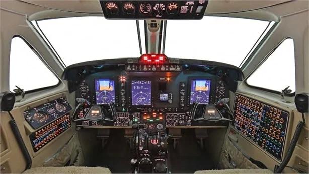 2007 BEECHCRAFT KING AIR 350 Photo 6