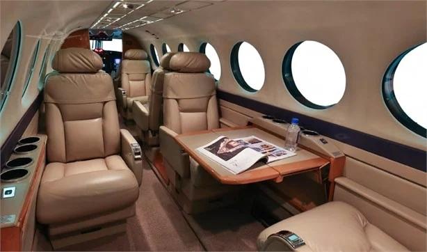 2007 BEECHCRAFT KING AIR 350 Photo 3