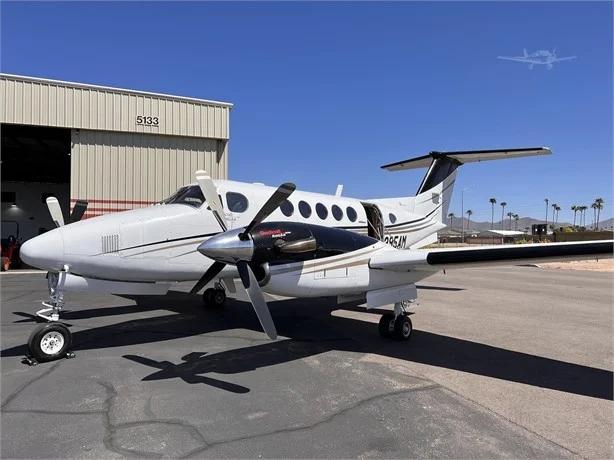 1983 BEECHCRAFT KING AIR B200 Photo 2