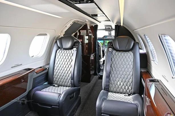 2022 EMBRAER PHENOM 300E Photo 4