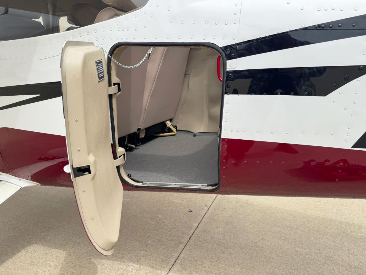 2011 Cessna T182T Photo 5