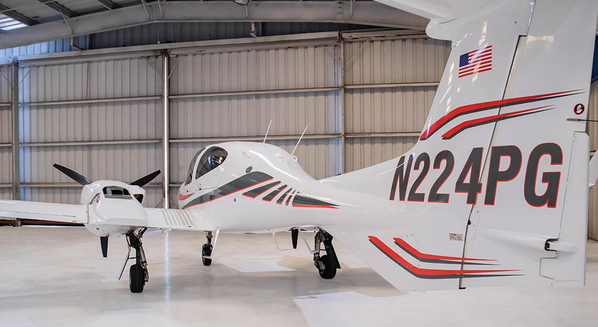 2022 Diamond DA42 VI Photo 3