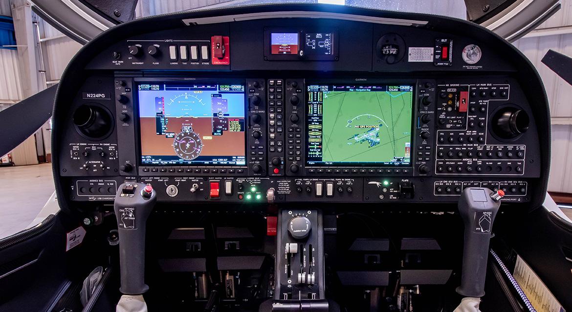 2022 Diamond DA42 VI Photo 3