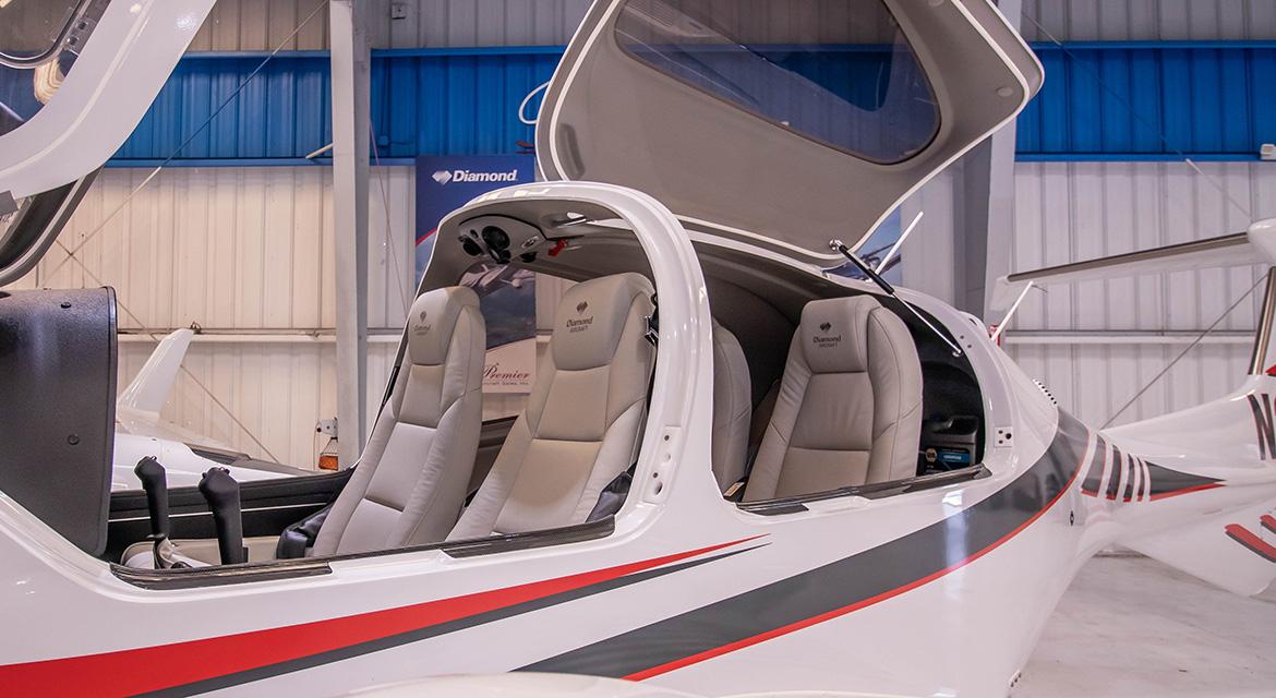 2022 Diamond DA42 VI Photo 2