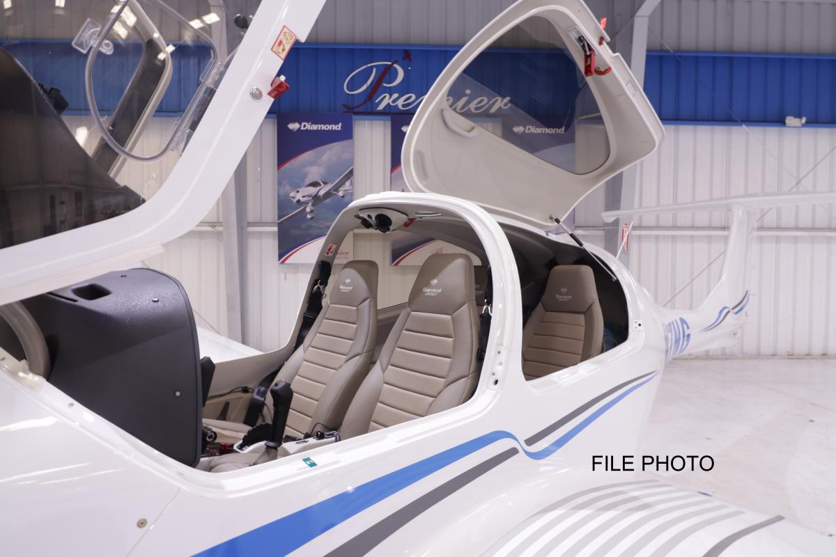2022 DIAMOND DA40 NG Photo 3