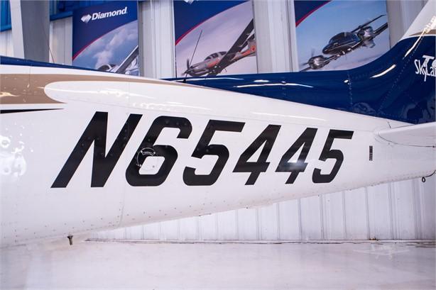 2004 CESSNA TURBO 182T SKYLANE Photo 5