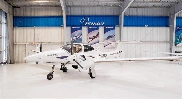 2007 DIAMOND DA42 TDI Photo 2