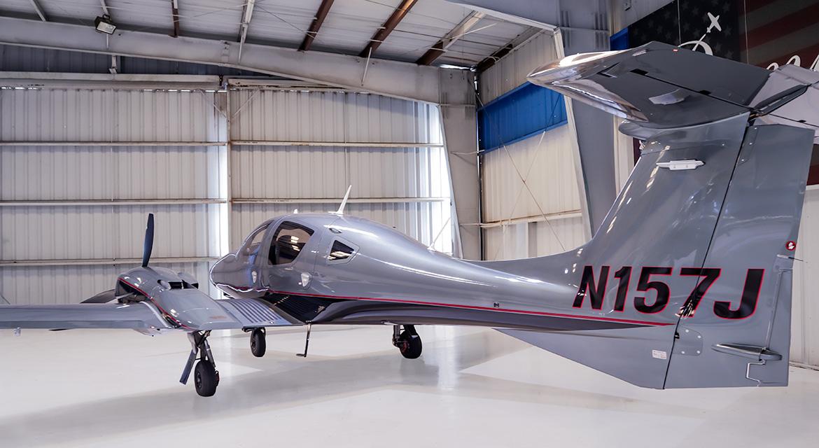 2024 DIAMOND DA62 Photo 2