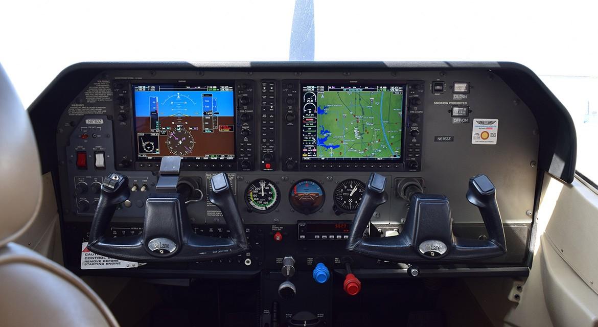 2004 CESSNA 182T SKYLANE Photo 3