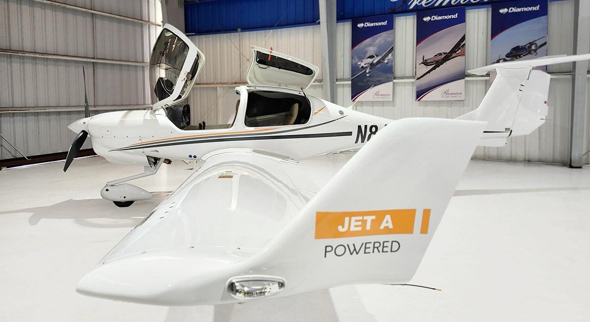 2021 Diamond DA 40NG Photo 2