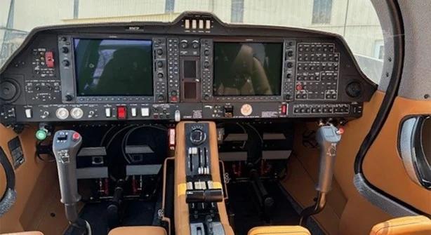 2025 DIAMOND DA62 Photo 5