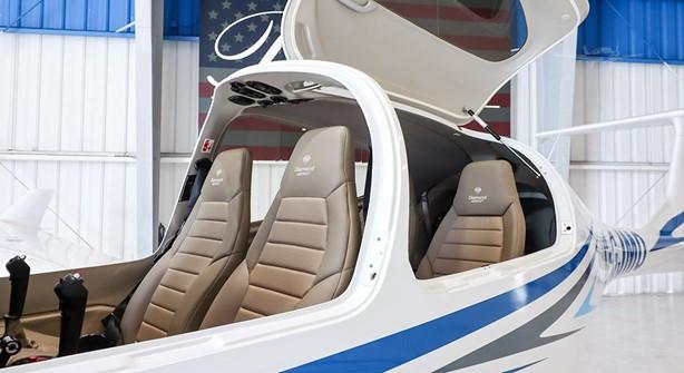 2022 DIAMOND DA40 NG Photo 4