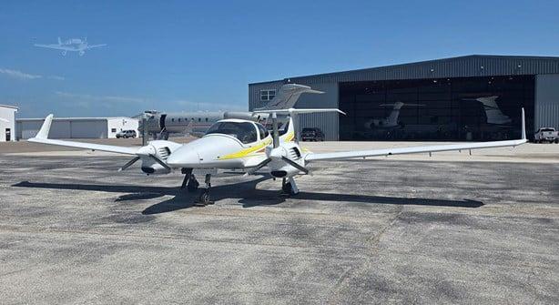 2007 DIAMOND DA42 Photo 2