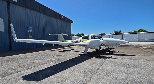2007 DIAMOND DA42 Photo 4