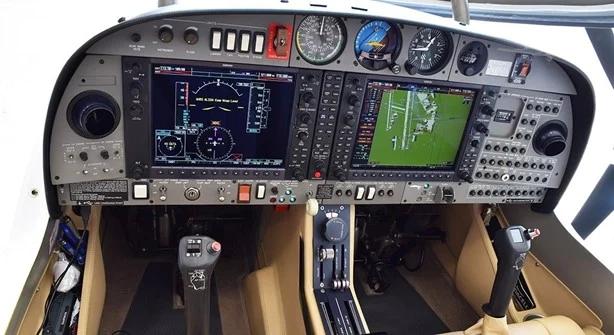 2007 DIAMOND DA42 Photo 2
