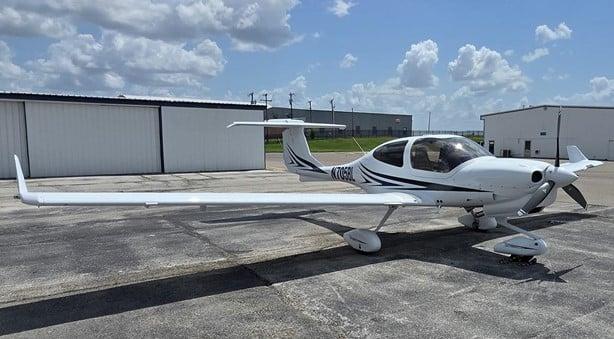 2023 DIAMOND DA40 NG Photo 2