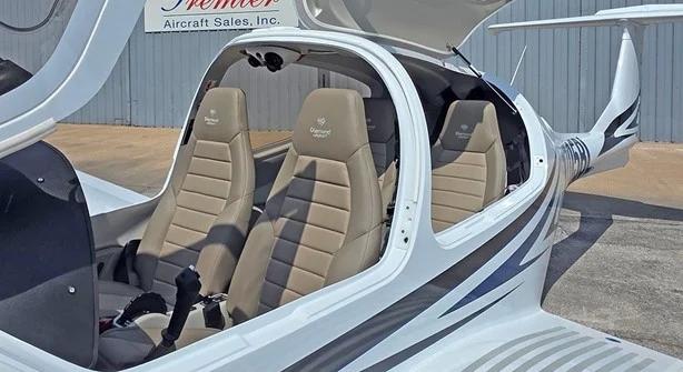 2023 DIAMOND DA40 NG Photo 5