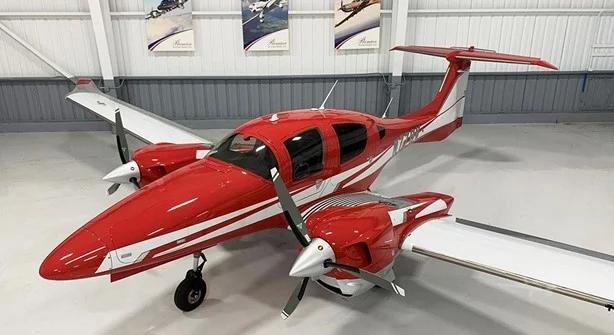 2018 DIAMOND DA62 Photo 3