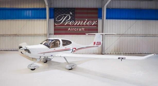 2020 DIAMOND DA40 XLT Photo 2