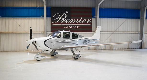2014 CIRRUS SR22 TURBO Photo 2