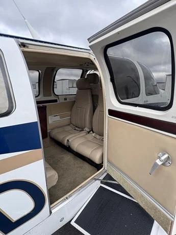 2005 BEECHCRAFT G58 BARON Photo 5