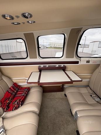 2005 BEECHCRAFT G58 BARON Photo 2