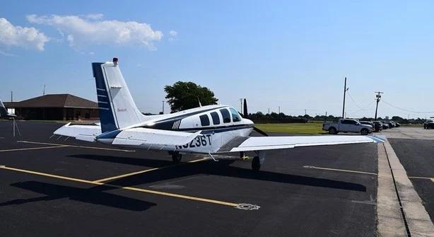 1995 BEECHCRAFT A36 BONANZA Photo 4