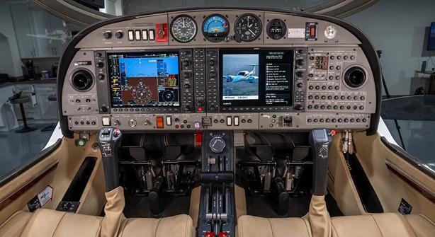 2014 DIAMOND DA42 VI Photo 4