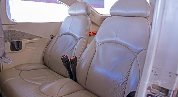 2004 CESSNA 182T SKYLANE Photo 3