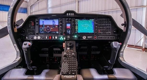 2018 DIAMOND DA62 Photo 6