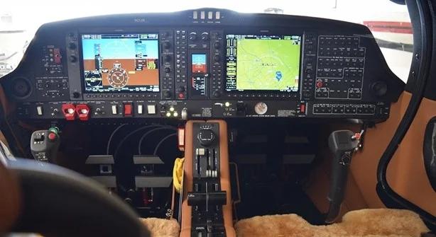 2025 Diamond DA62 Photo 6