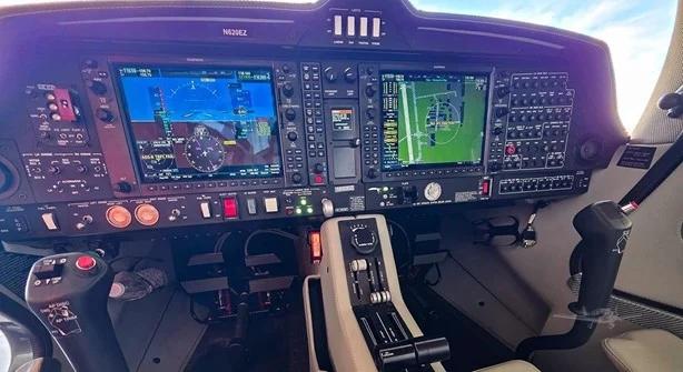 2023 DIAMOND DA62 Photo 3