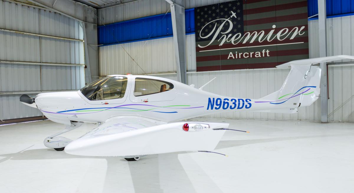 2012 DIAMOND DA40 XLS Photo 3