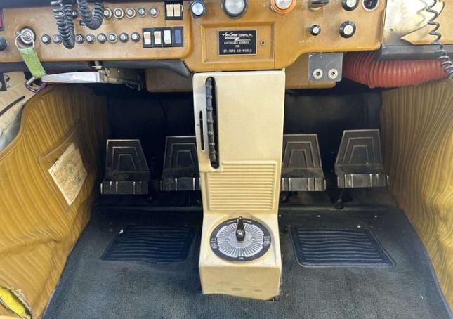 1975 CESSNA 172M SKYHAWK Photo 7