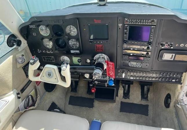 1982 BEECHCRAFT 36 BONANZA 36 Photo 3