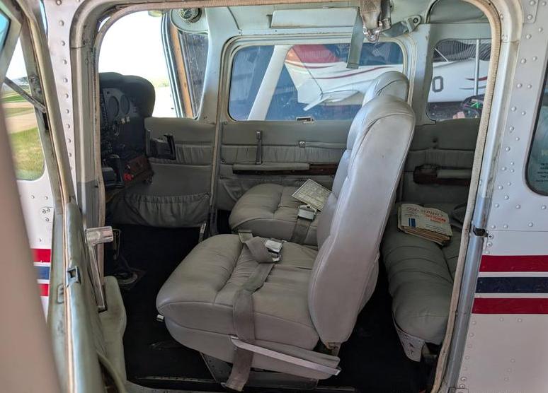 1980 CESSNA 172RG Photo 2