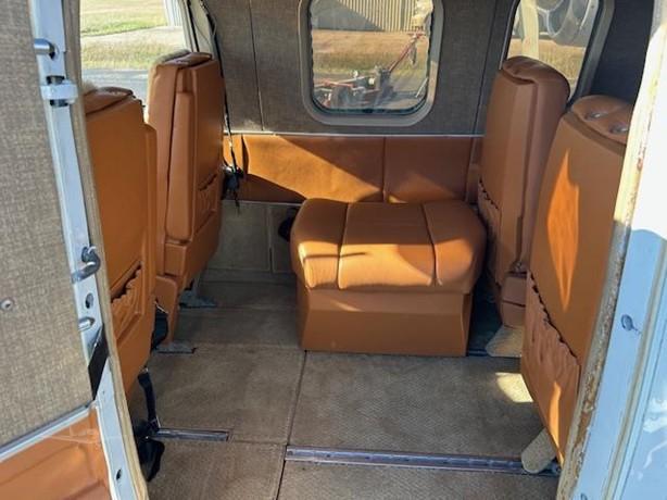 1977 COMMANDER 690B Photo 7