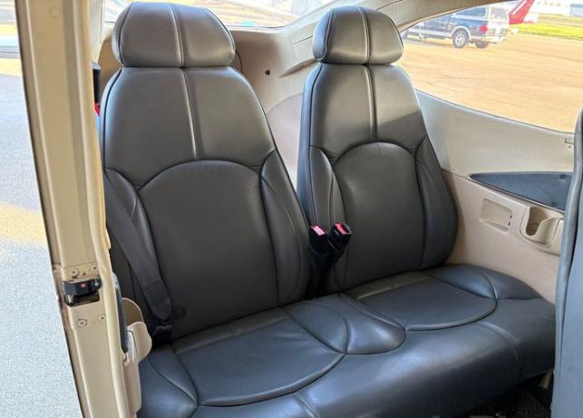 2001 CESSNA T182T SKYLANE Photo 5