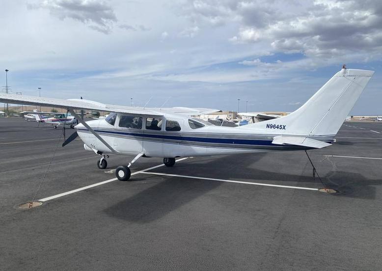 1961 Cessna 210B Photo 4