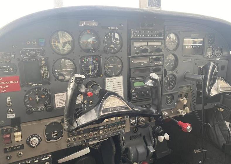 1961 Cessna 210B Photo 2