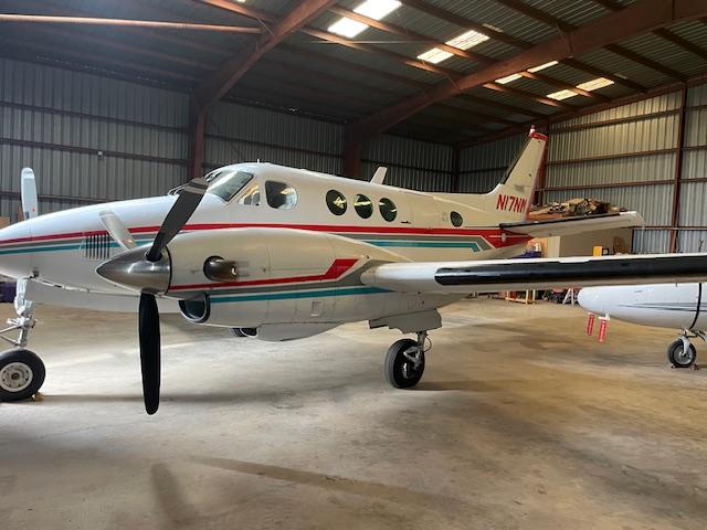 1977 Beech King Air E90 Photo 3