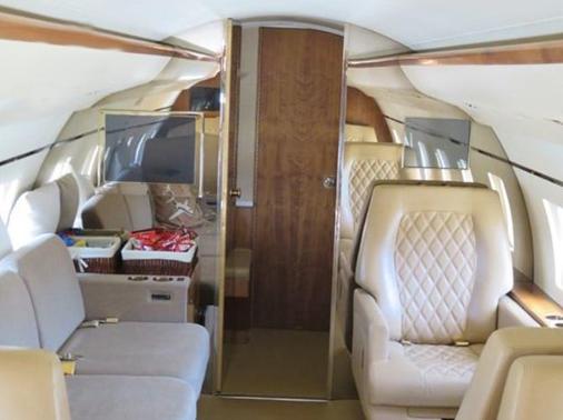 1996 Bombardier Challenger 604 Photo 4