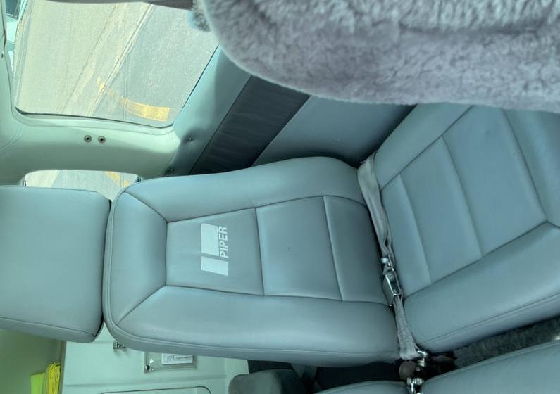 1979 Piper PA28-236 Dakota. Photo 4