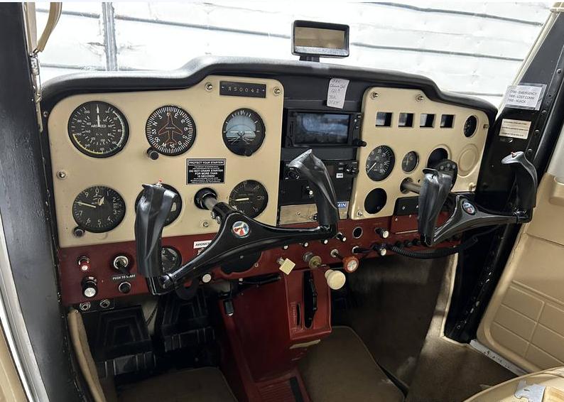 1968 Cessna 150H Photo 6