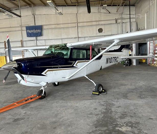 1981 CESSNA 172RG CUTLASS Photo 3