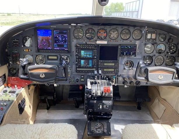 1973 CESSNA 421B Photo 4