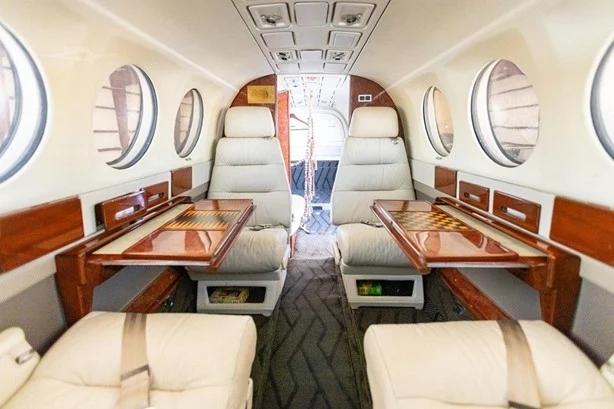 1986 BEECHCRAFT KING AIR 300 Photo 3