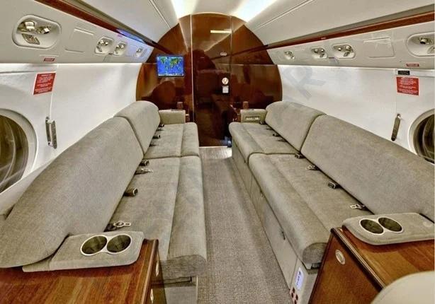 2005 GULFSTREAM G450 Photo 2