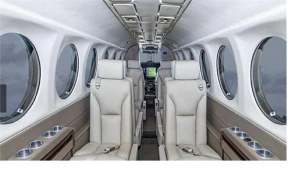 1990 BEECHCRAFT KING AIR 350 Photo 3
