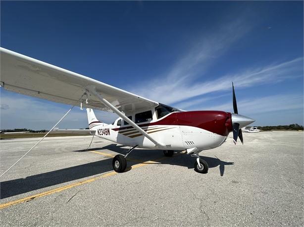 2004 CESSNA TURBO 206H STATIONAIR Photo 2